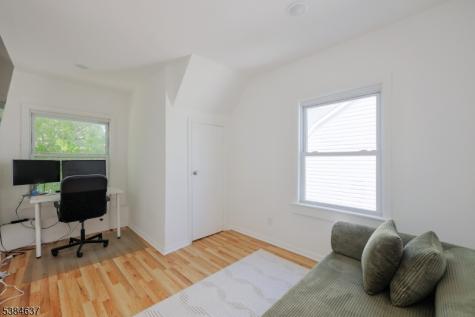 60 Amherst Street East Orange NJ 07018