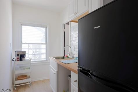 60 Amherst Street East Orange NJ 07018