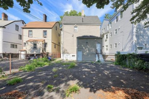 60 Amherst Street East Orange NJ 07018