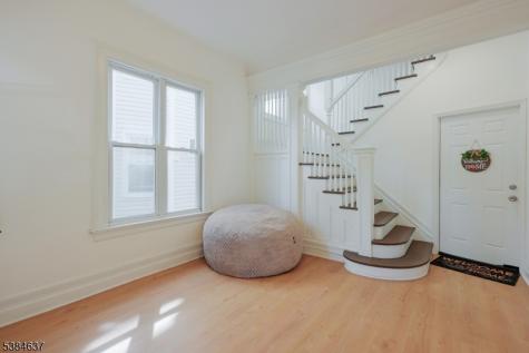 60 Amherst Street East Orange NJ 07018