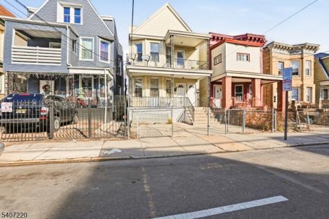 106 Wegman Parkway Jersey City NJ 07305