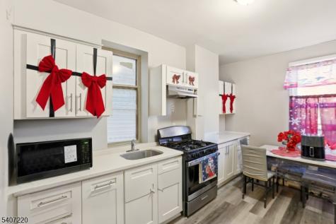 106 Wegman Parkway Jersey City NJ 07305