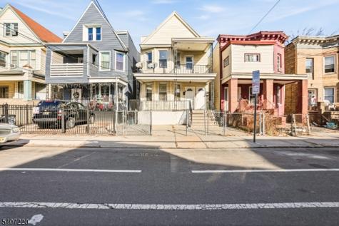 106 Wegman Parkway Jersey City NJ 07305