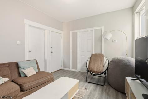 106 Wegman Parkway Jersey City NJ 07305