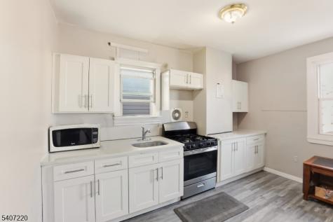 106 Wegman Parkway Jersey City NJ 07305