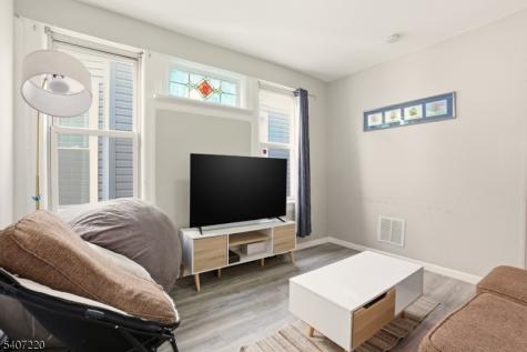 106 Wegman Parkway Jersey City NJ 07305