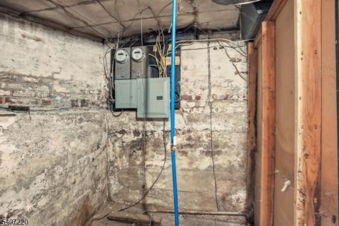 106 Wegman Parkway Jersey City NJ 07305