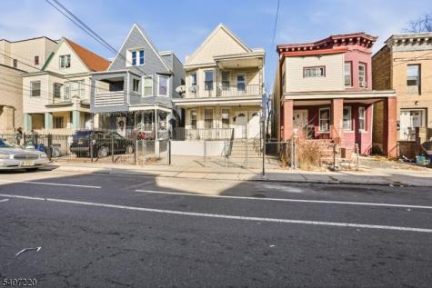 106 Wegman Parkway Jersey City NJ 07305