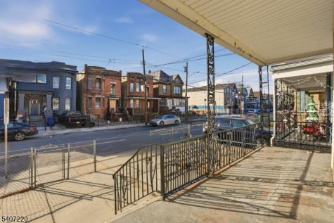 106 Wegman Parkway Jersey City NJ 07305