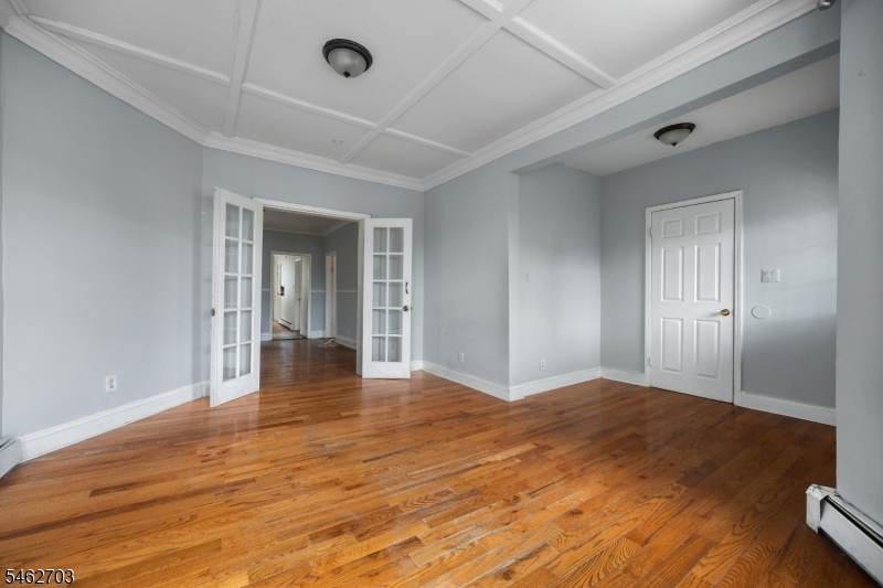 891 S 14th Street Newark NJ 07108