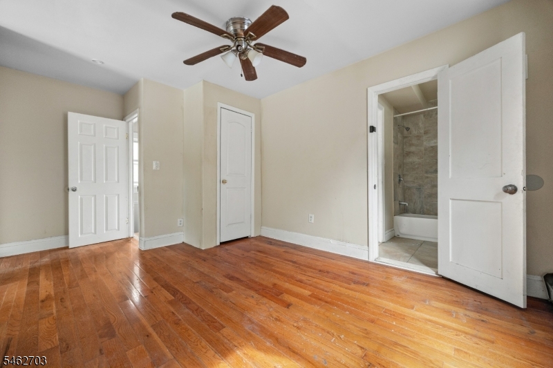 891 S 14th Street Newark NJ 07108