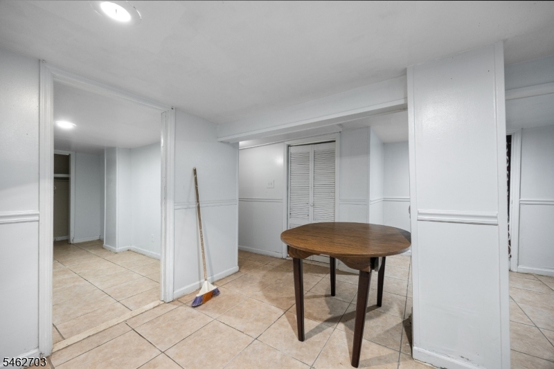 891 S 14th Street Newark NJ 07108