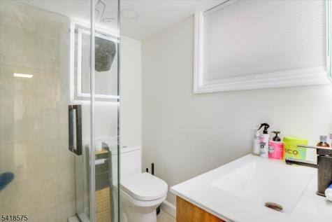 264 Union Street Lodi NJ 07644