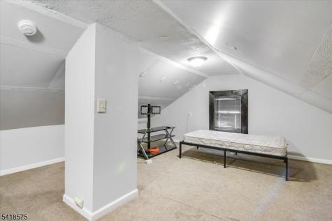 264 Union Street Lodi NJ 07644