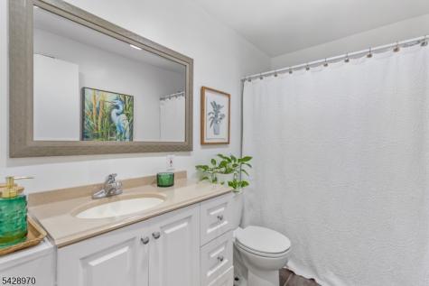 47 Van Pelt Place Little Falls NJ 07424