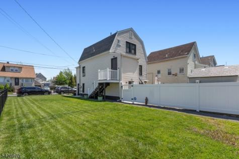 47 Van Pelt Place Little Falls NJ 07424