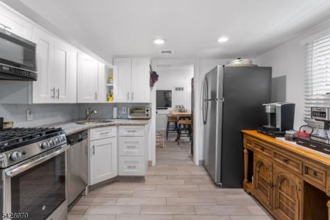 47 Van Pelt Place Little Falls NJ 07424