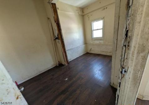 546 S 20th Street Newark NJ 07103