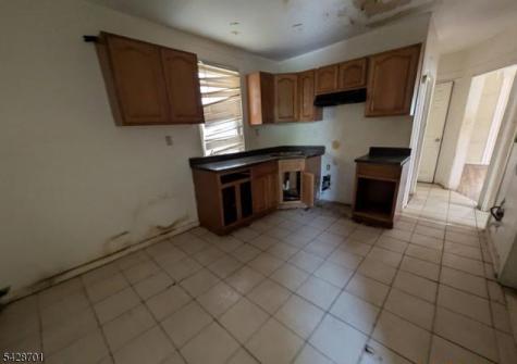 546 S 20th Street Newark NJ 07103