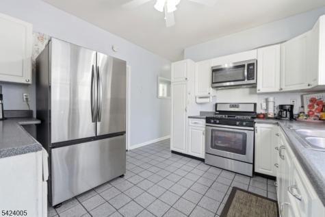 25 Florida Grove Road Woodbridge NJ 08832