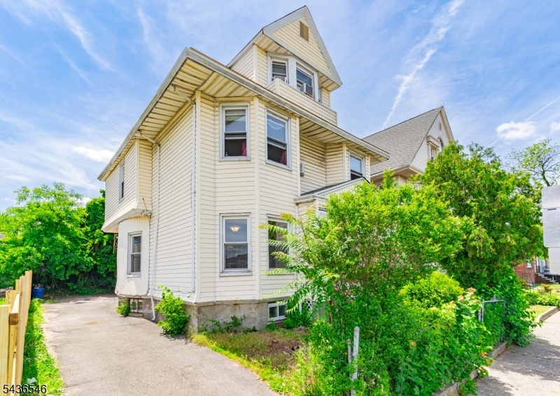 3 Winthrop Terrace East Orange NJ 07018