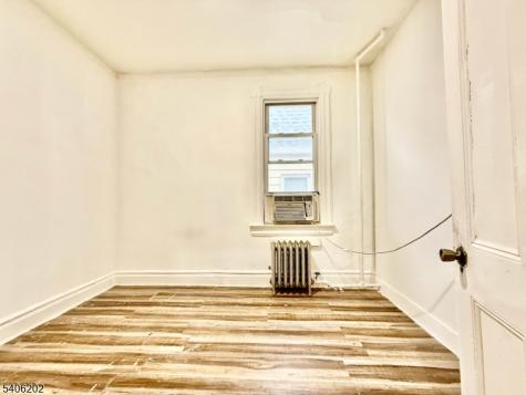 12 Garwood Place Irvington NJ 07111