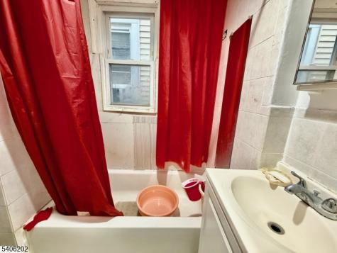 12 Garwood Place Irvington NJ 07111