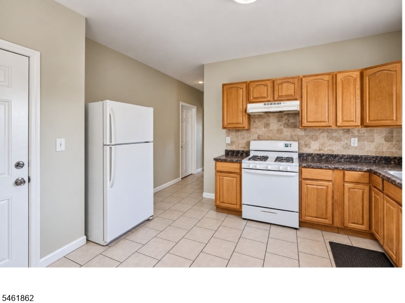 369 21ST Street Irvington NJ 07111
