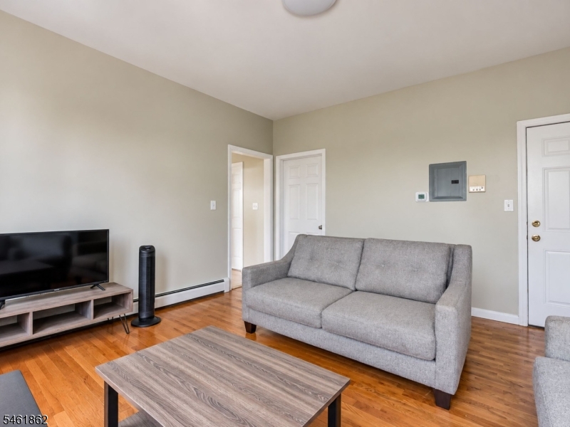 369 21ST Street Irvington NJ 07111