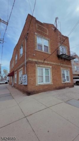 93 Davenport Avenue Newark NJ 07107