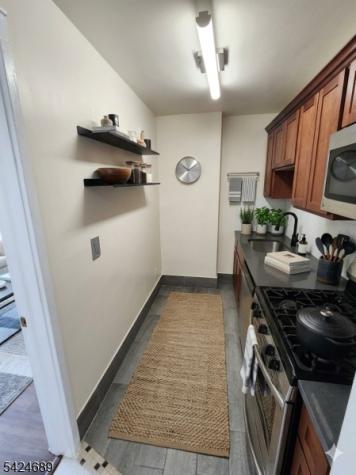 93 Davenport Avenue Newark NJ 07107