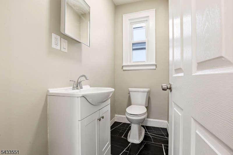 28 Underwood Street Newark NJ 07106