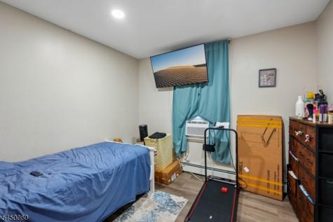 165 Godwin Avenue Paterson NJ 07501