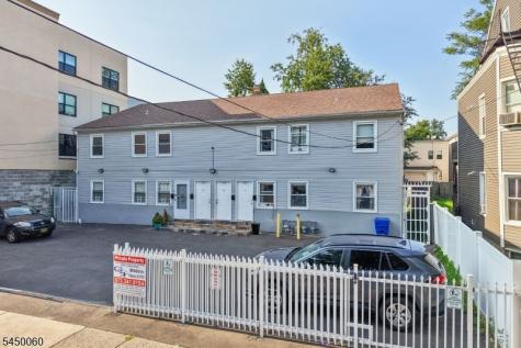 165 Godwin Avenue Paterson NJ 07501
