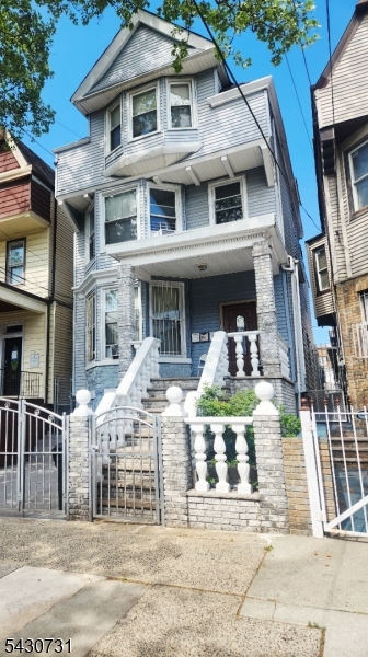 324 Clifton Avenue Newark NJ 07104