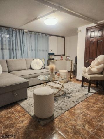 324 Clifton Avenue Newark NJ 07104