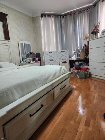 324 Clifton Avenue Newark NJ 07104