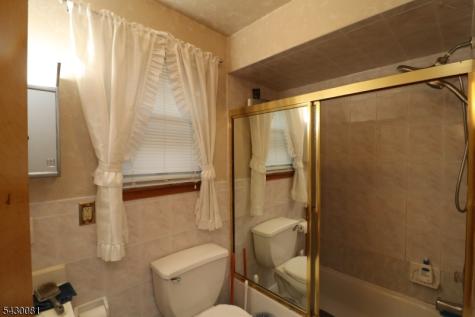 13 Garibaldi Avenue Newark NJ 07114