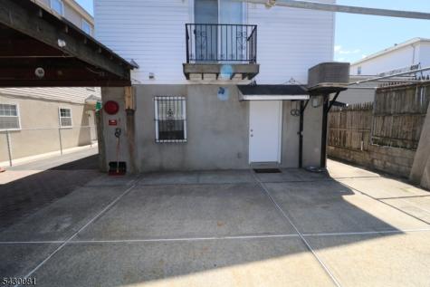 13 Garibaldi Avenue Newark NJ 07114