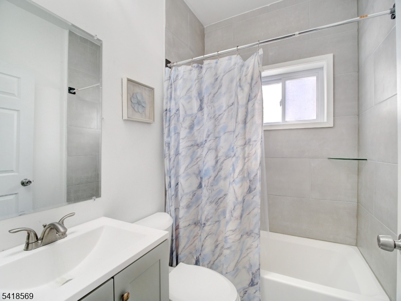 76 Amherst Street East Orange NJ 07018