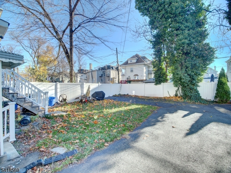 76 Amherst Street East Orange NJ 07018