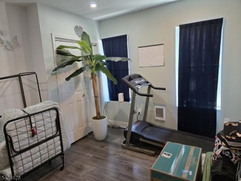 24 Sanford Street Trenton NJ 08618