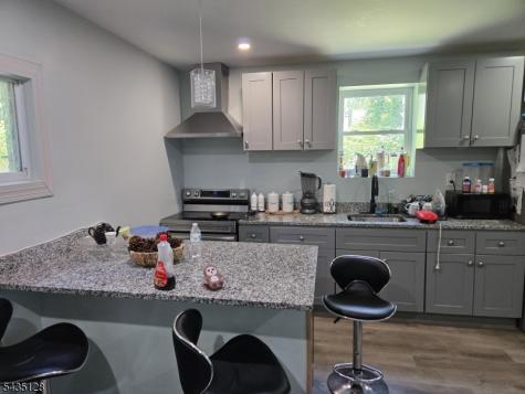 24 Sanford Street Trenton NJ 08618