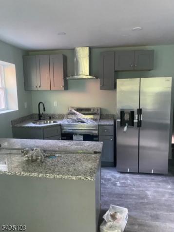 24 Sanford Street Trenton NJ 08618