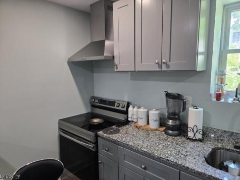 24 Sanford Street Trenton NJ 08618