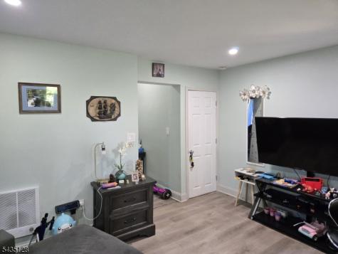 24 Sanford Street Trenton NJ 08618
