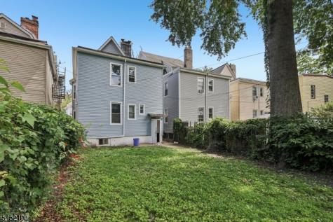 19 Nassau Place East Orange NJ 07018