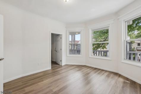 19 Nassau Place East Orange NJ 07018