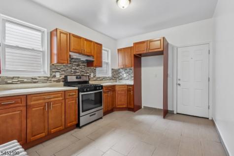 19 Nassau Place East Orange NJ 07018