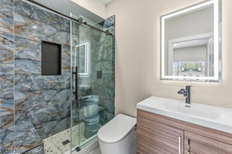 28 Grove Terrace Irvington NJ 07111